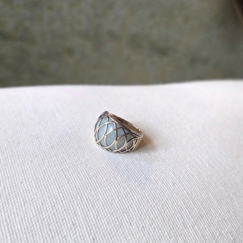 Designer HN 10k Yellow Gold Jade Cage Ring